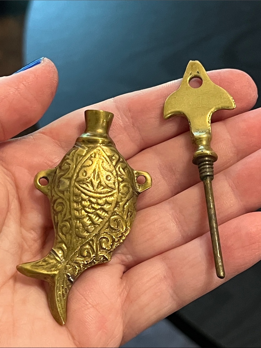 Antique Handmade Brass Fish Perfume Bottle Dauber Necklace Pendant Amulet - Picture 5 of 9